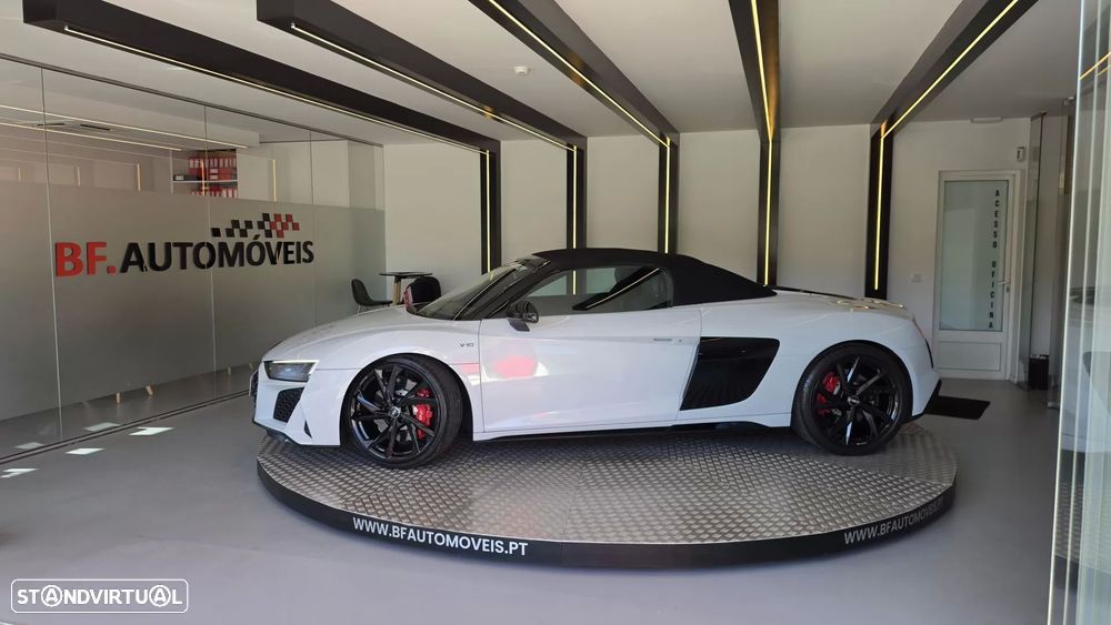 Audi R8 Spyder V10 5.2 FSI RWS S tronic - 13