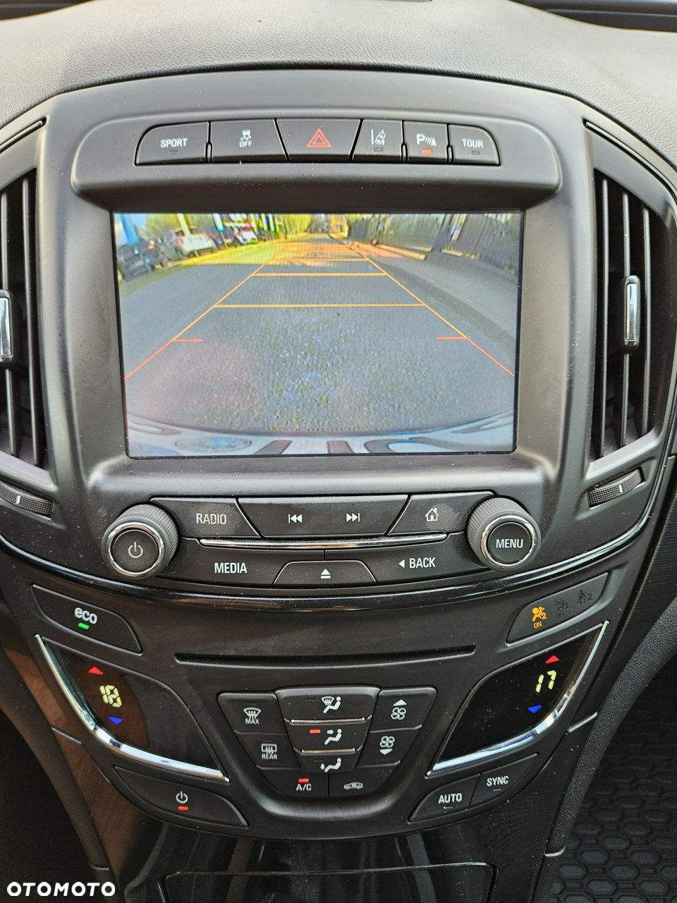 Opel Insignia - 15