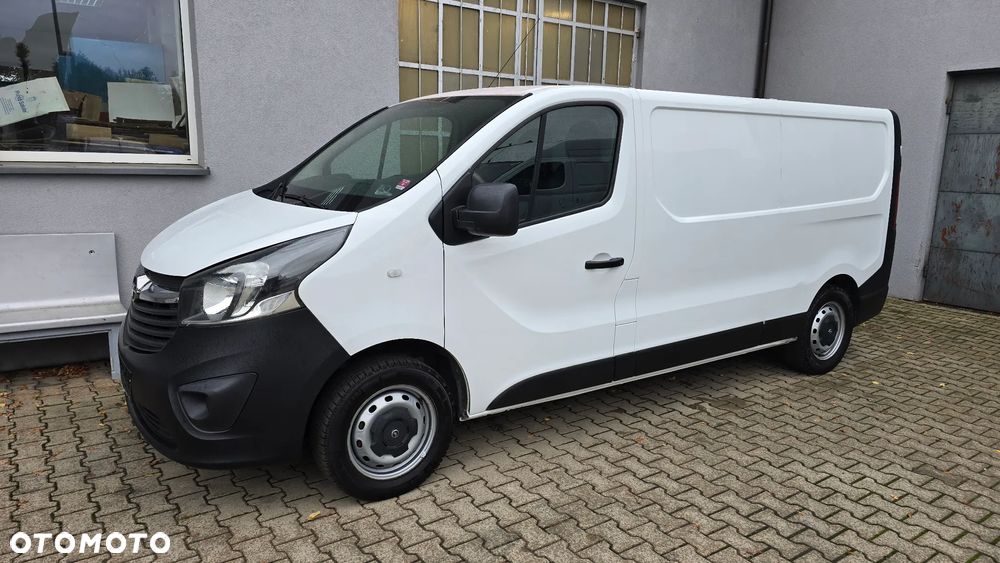 Opel Vivaro - 1