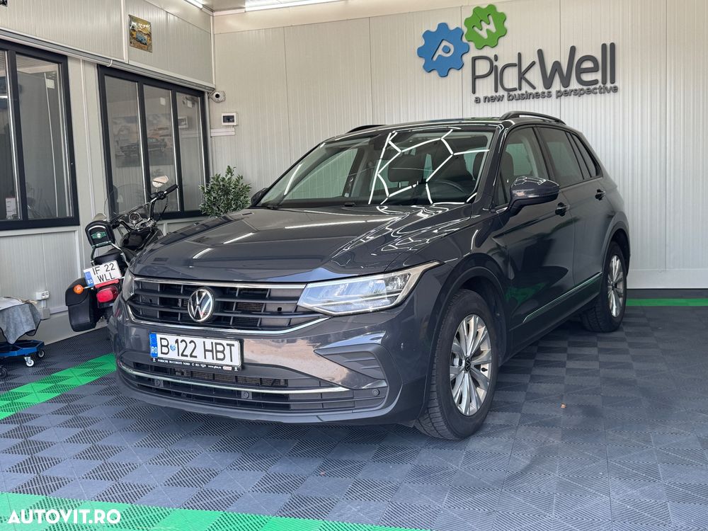 VOLKSWAGEN Tiguan