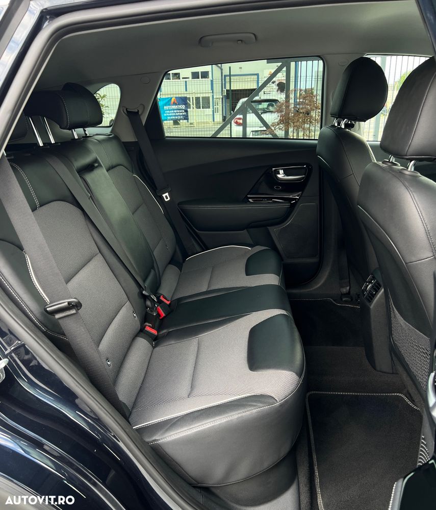 Kia Niro Vision - 16