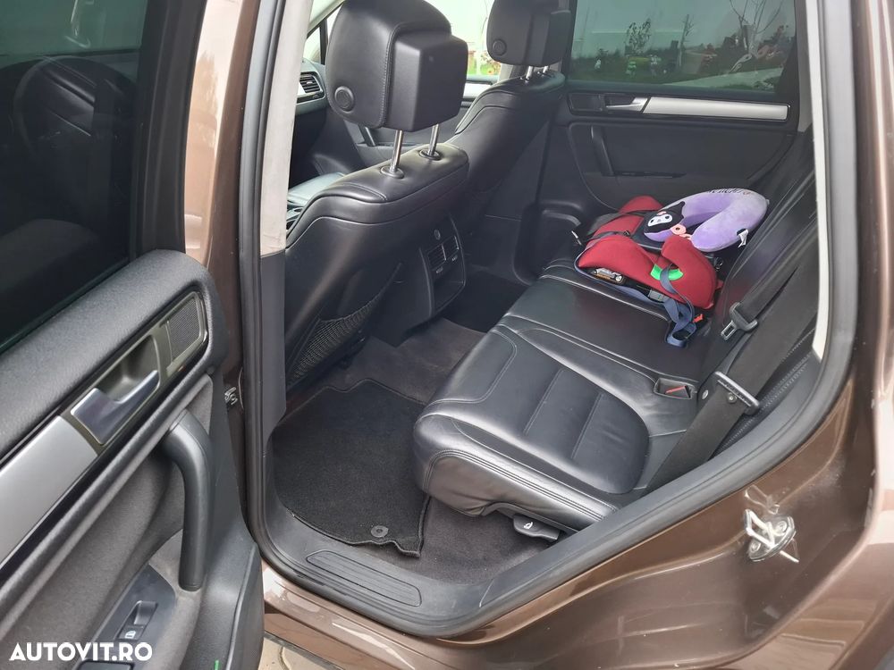 Volkswagen Touareg 3.0 V6 TDI BMT - 11