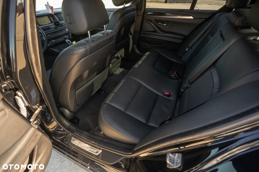 BMW Seria 5 530d Luxury Line - 19