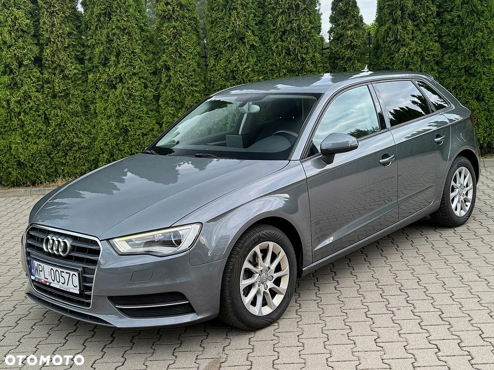 Audi A3 Sportback 1.6 TDI design - 7