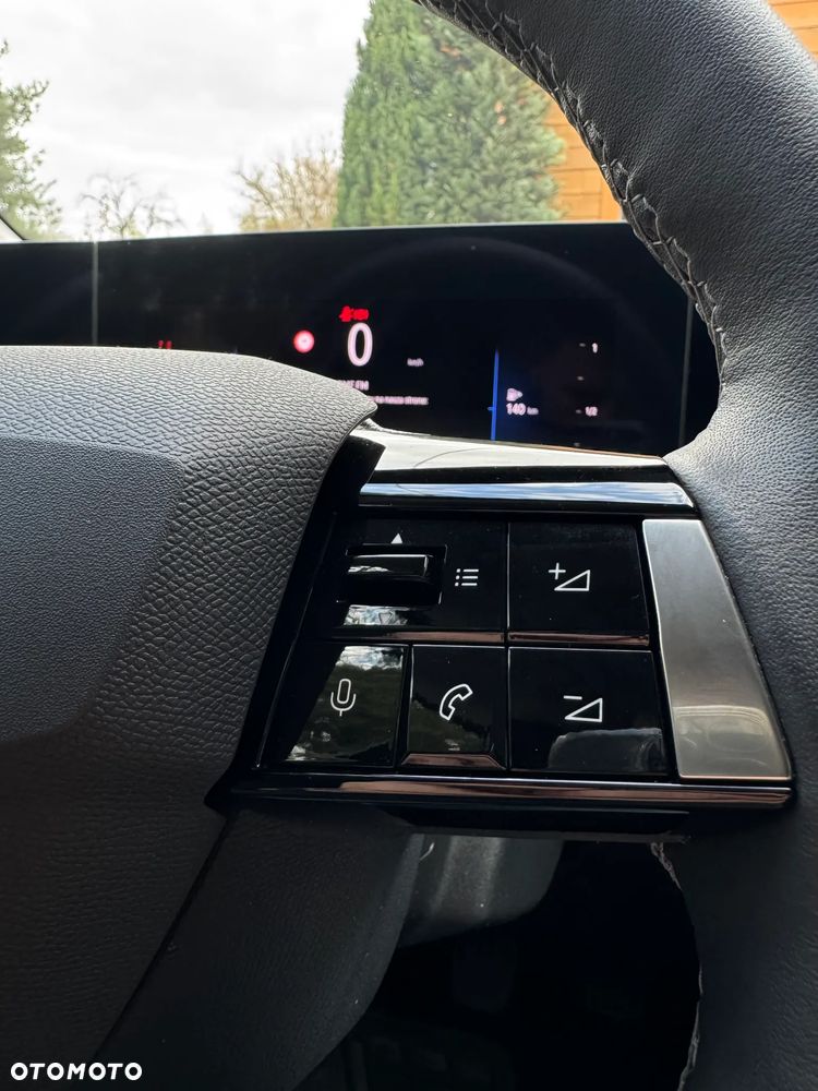 Opel Astra 1.2 T Elegance S&S - 25