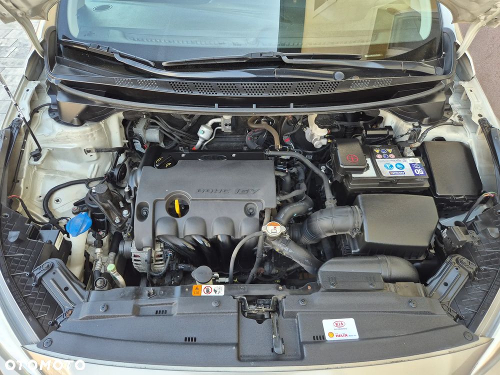Kia Ceed 1.4 CVVT ISG Spirit - 23