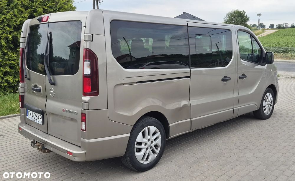 Opel Vivaro L2H1 2,9t Edition - 4