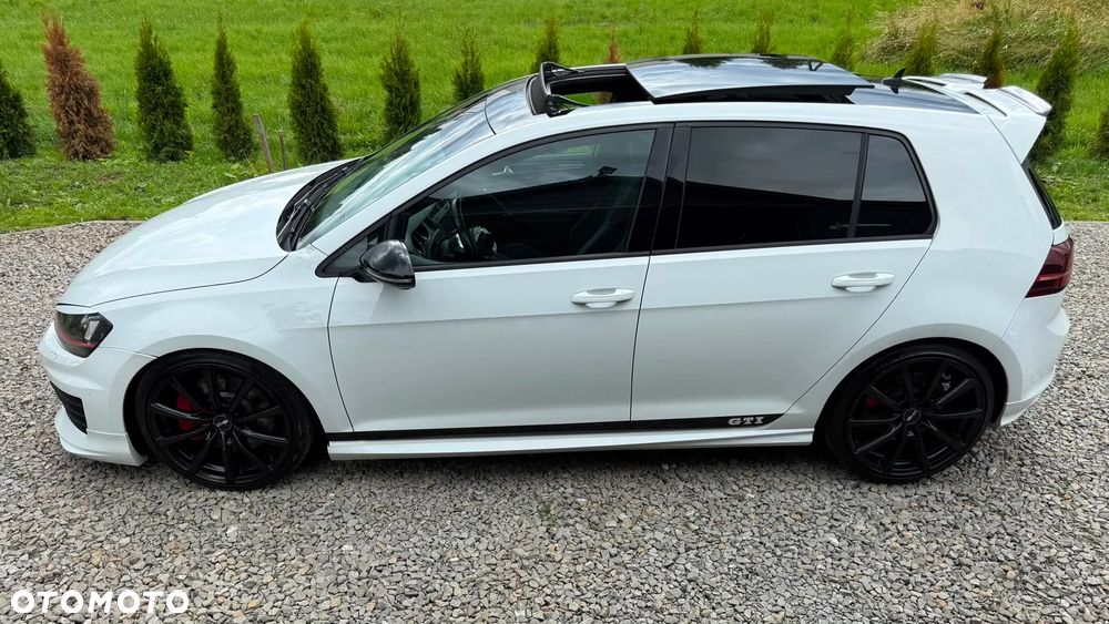 Volkswagen Golf GTI Performance BlueMotion Technology DSG - 6