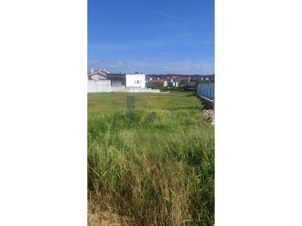 Terreno muito bem localizado em Azurva!!! - Grande imagem: 2/3