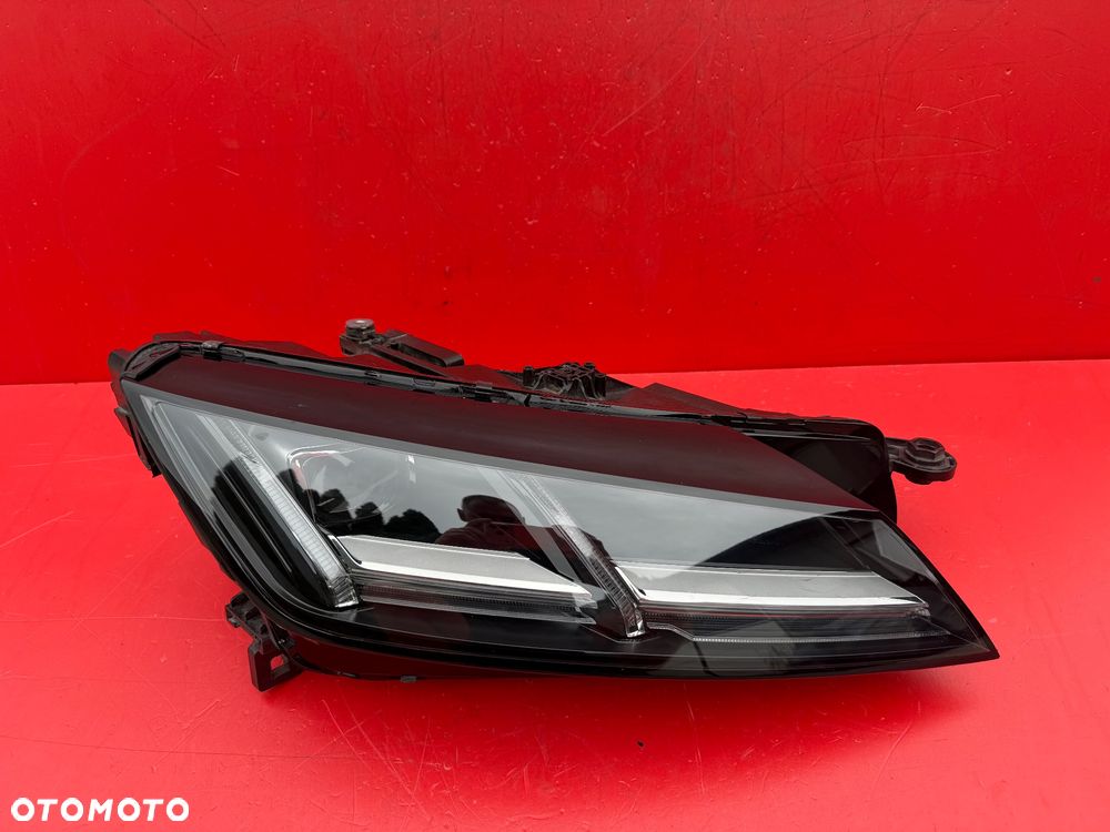 LAMPA PRAWA AUDI TT 8S0 FULL LED 8S0941034C - 1