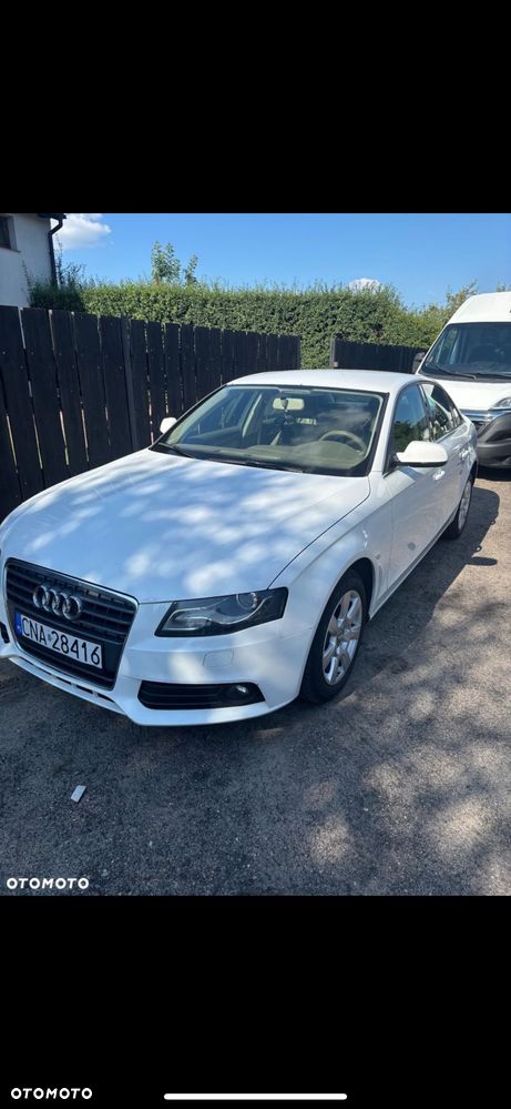 Audi A4 Limousine - 14