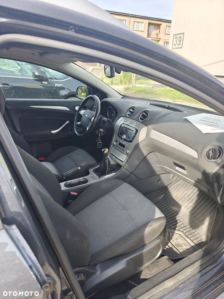Ford Mondeo - 7