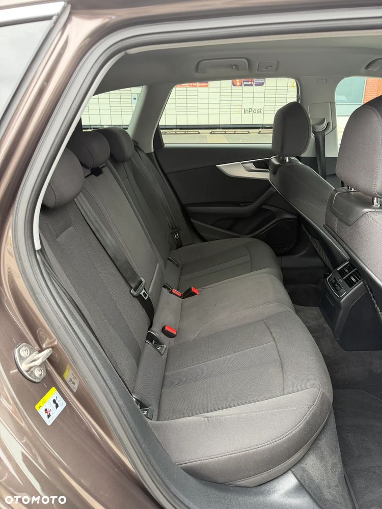 Audi A4 Avant 2.0 TDI Sport S tronic - 22