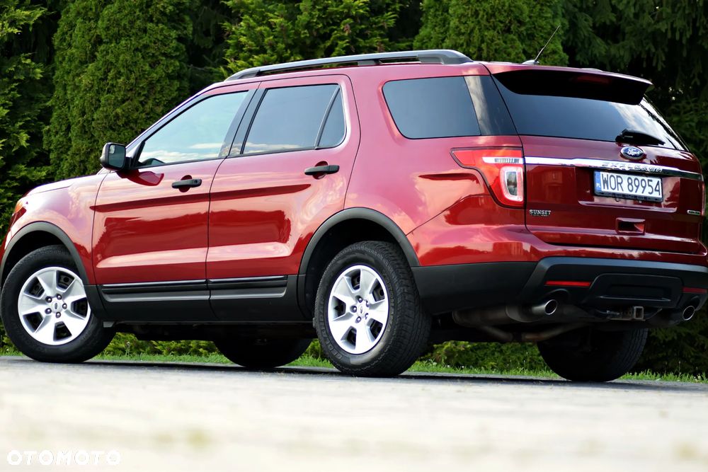 Ford Explorer - 16