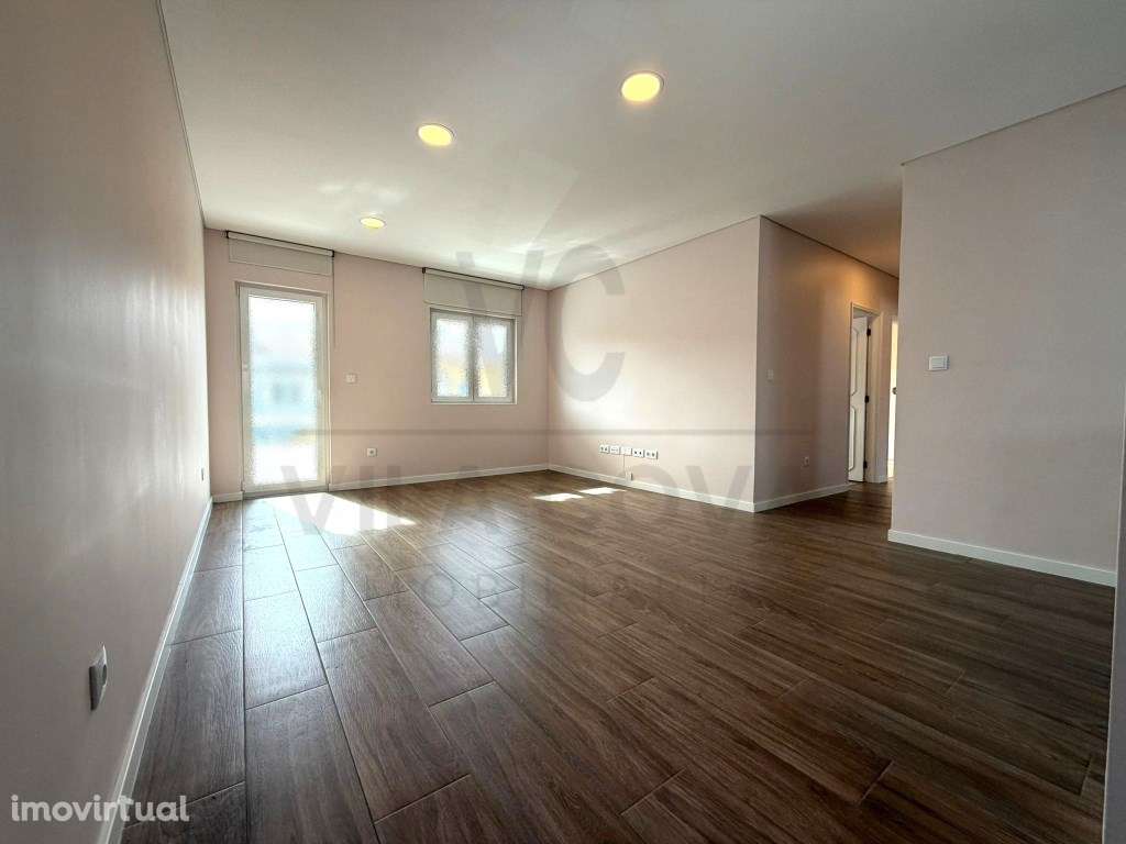 Andar de Moradia T3 Venda Póvoa de Varzim - Grande imagem: 2/11