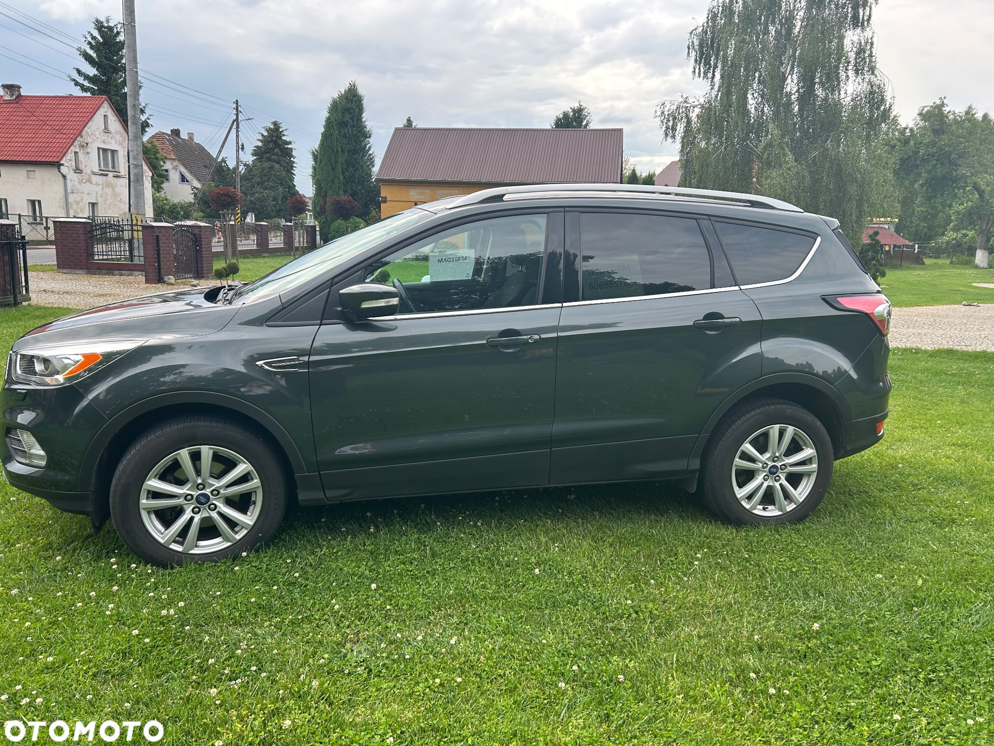 Ford Kuga 1.5 EcoBoost FWD Edition ASS MMT6 - 3