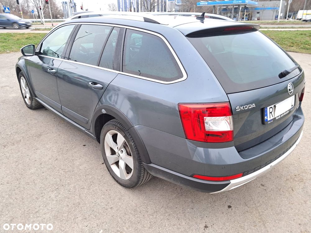 Skoda Octavia 2.0 TDI 4x4 Scout - 14