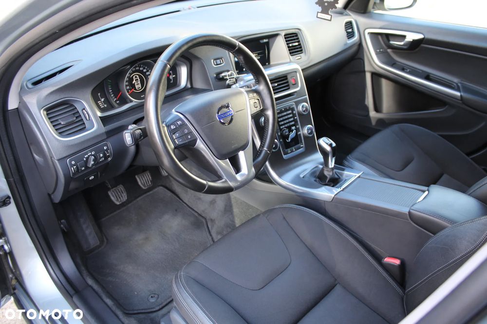 Volvo V60 - 16