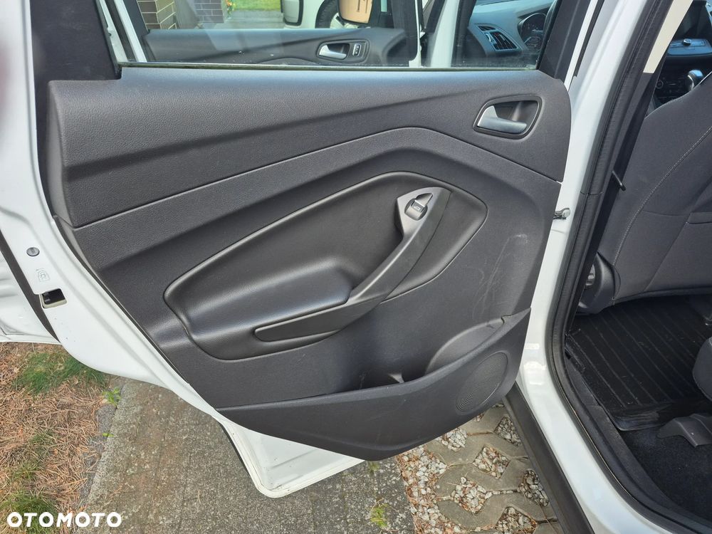 Ford Kuga 1.5 TDCi 2x4 Cool & Connect - 17