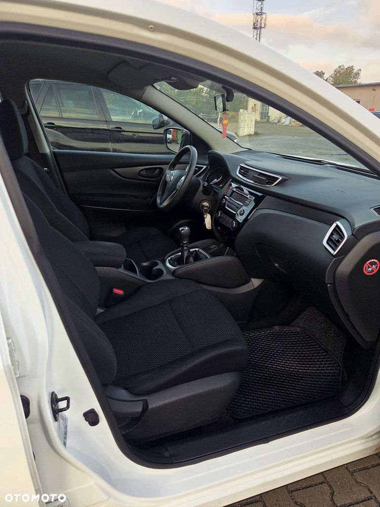 Nissan Qashqai 1.2 DIG-T Visia - 10