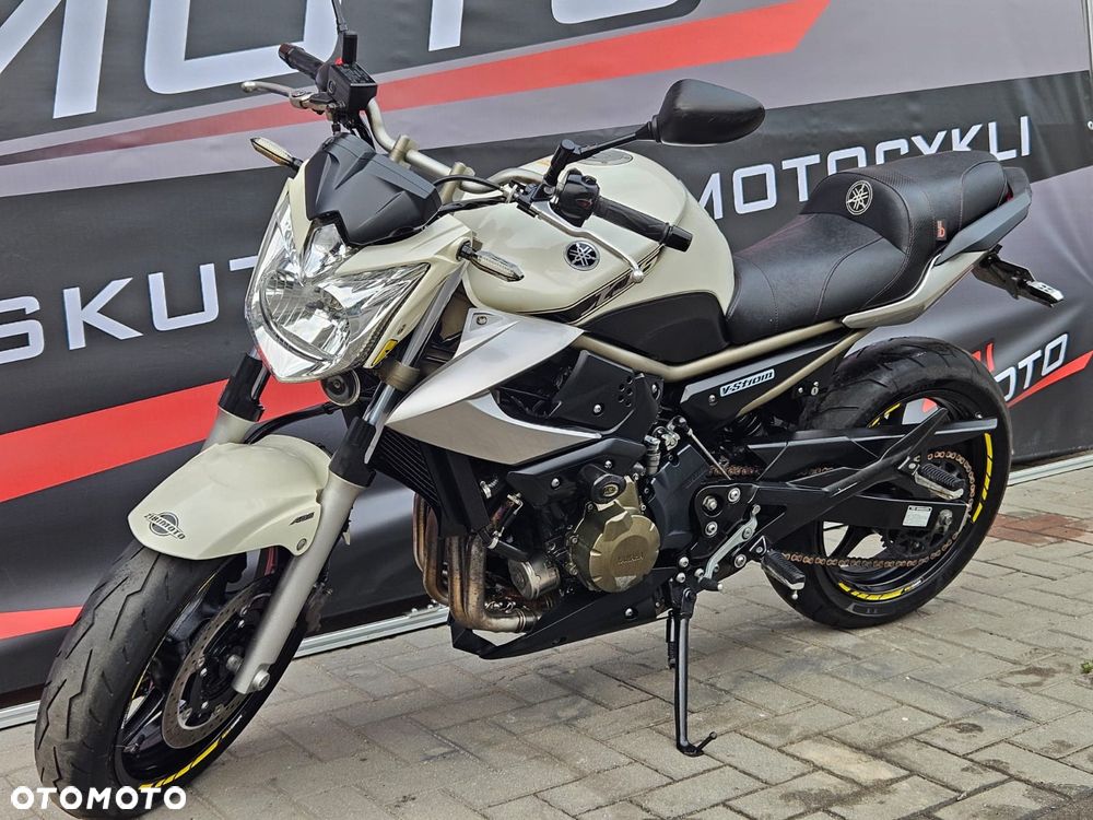 Yamaha XJ - 12