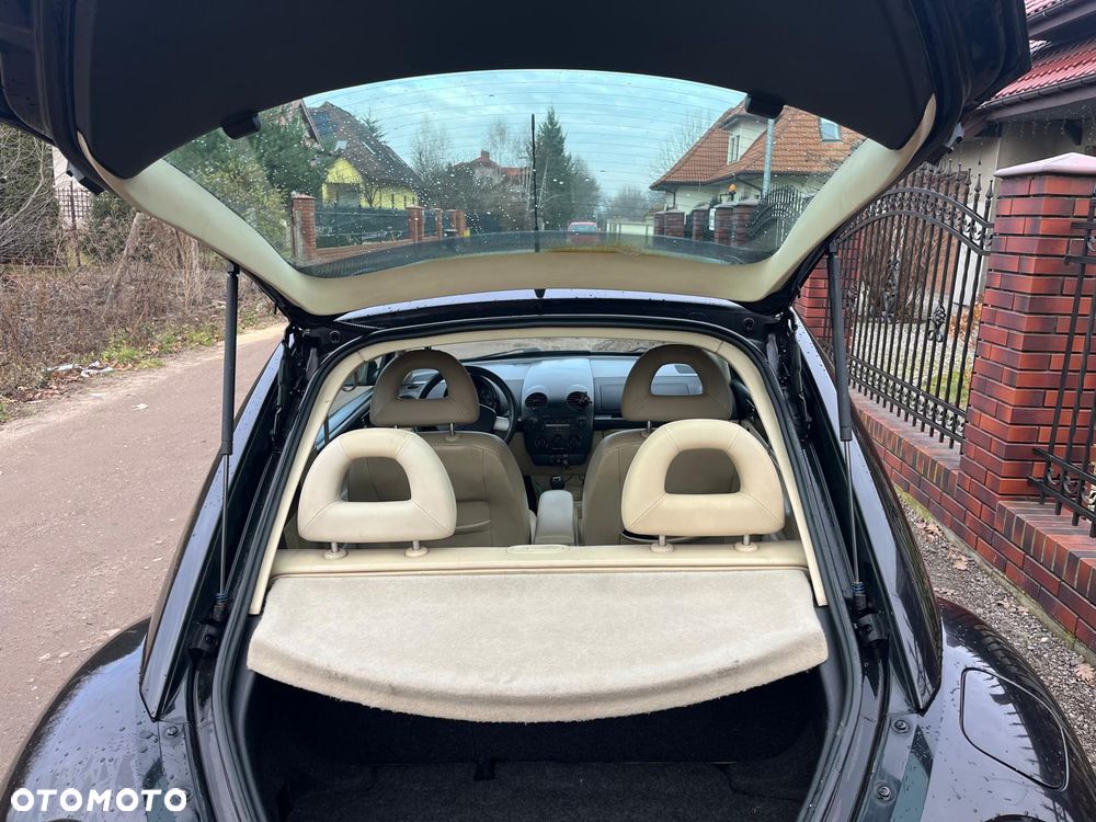 Volkswagen New Beetle 2.0 - 4