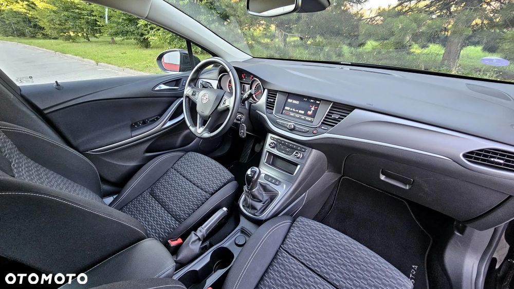 Opel Astra 1.4 Turbo Business - 38