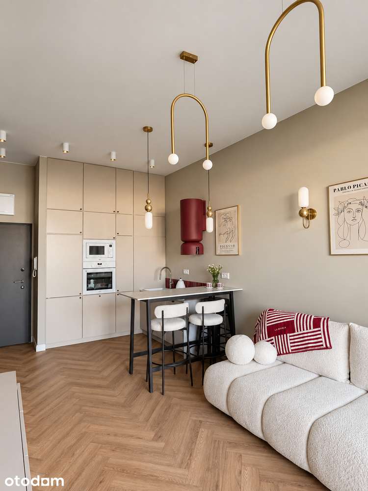 WYJĄTKOWY APARTAMENT | AUTONOMIA PRASKA | 3,2 M WYSOKOŚCI | BALKON