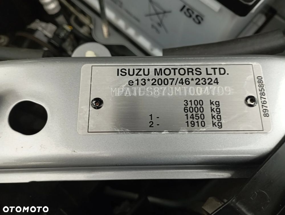 Isuzu D-Max 1.9 EC LSE - 33