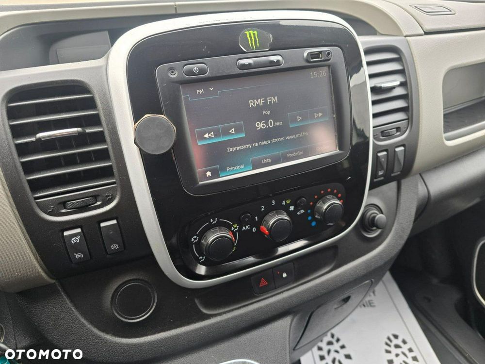 Renault Trafic - 18