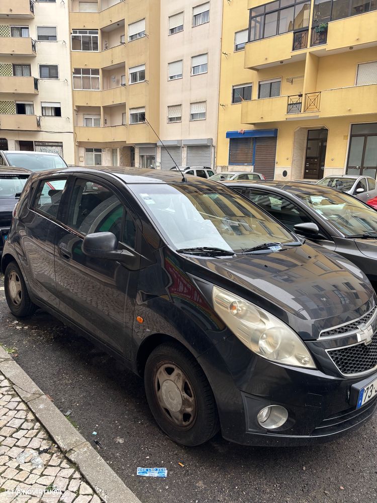 Chevrolet Spark 1.0 L - 5