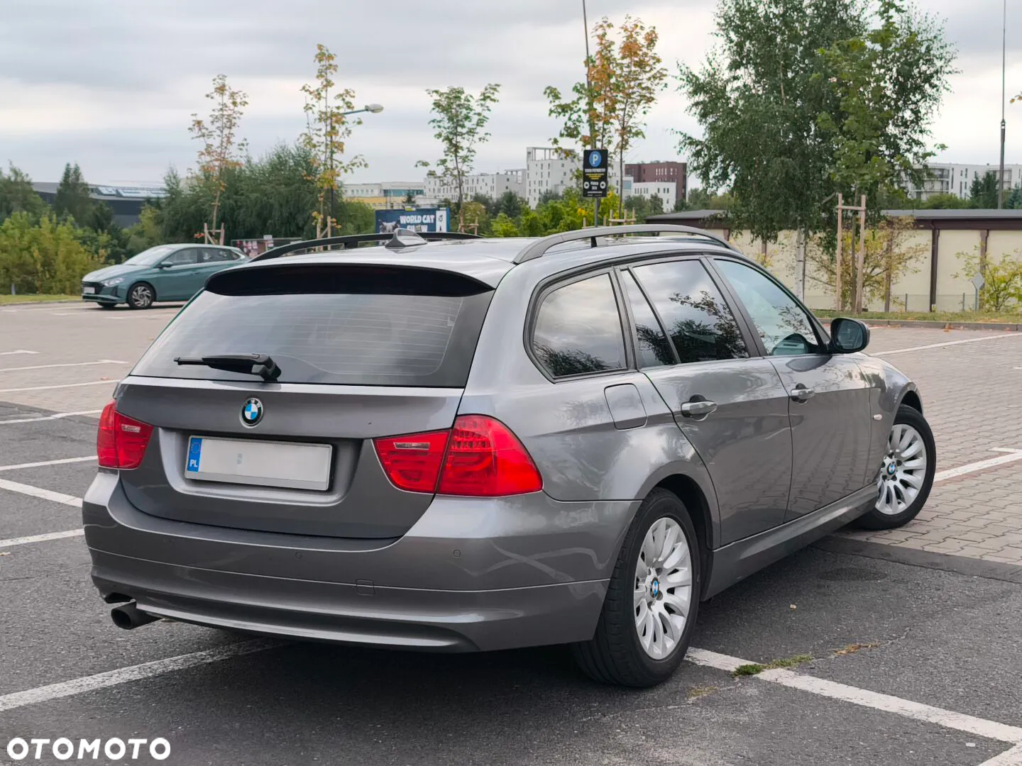 BMW Seria 3 320i - 10