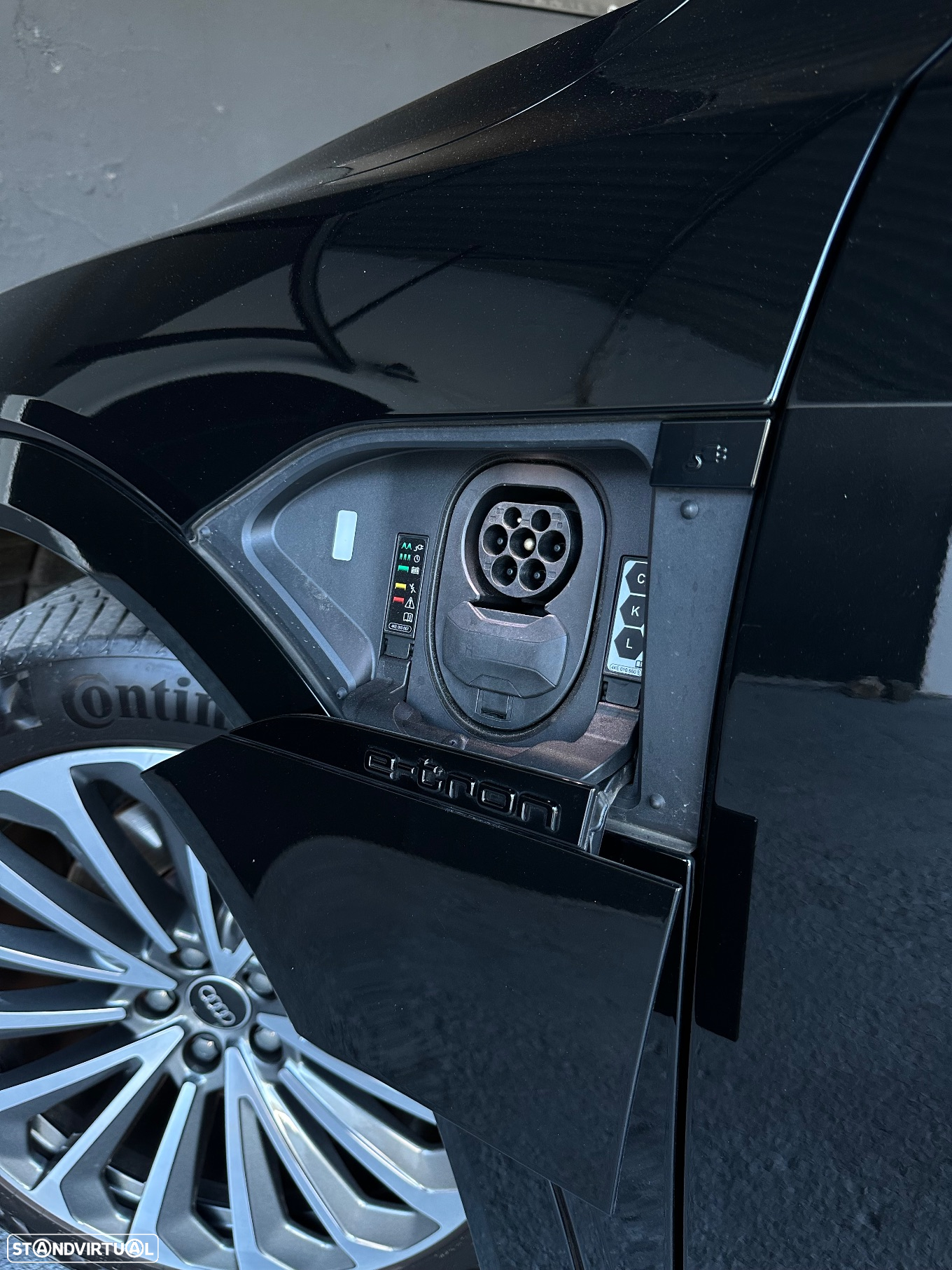 Audi Q8 e-Tron 50 quattro S line - 15