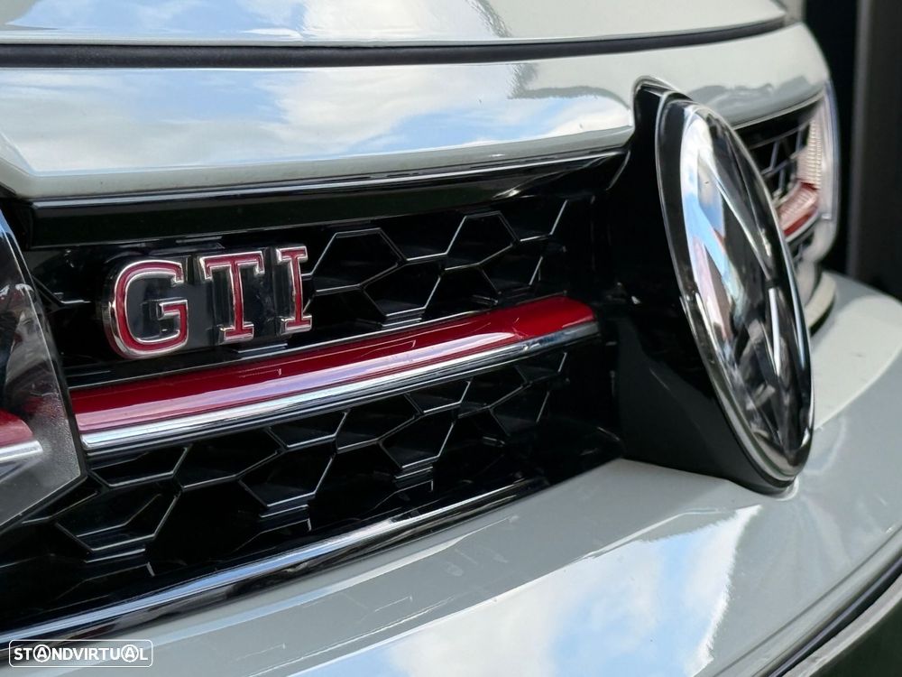 VW Polo 2.0 TSI GTI DSG - 16