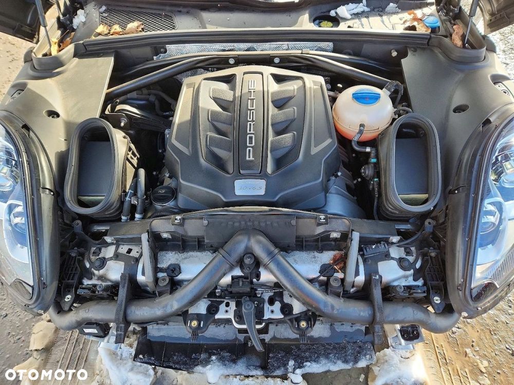 Porsche Macan - 8