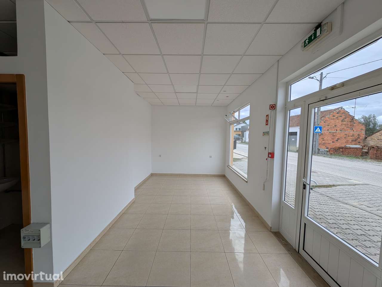 Loja / Escritório com 45m² – Bajouca, Leiria - Grande imagem: 3/8