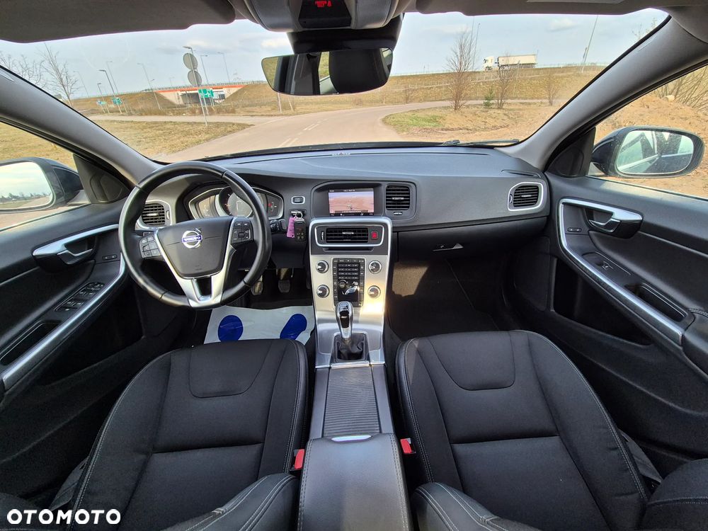 Volvo S60 D2 Momentum - 7