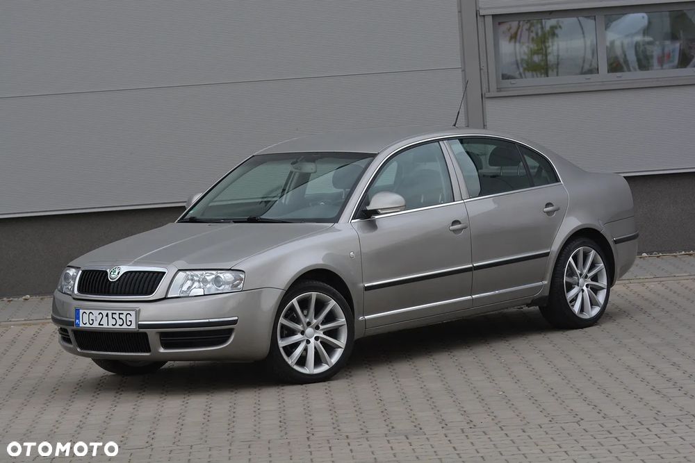 Skoda Superb 2.0 TDI DPF Exclusive - 8