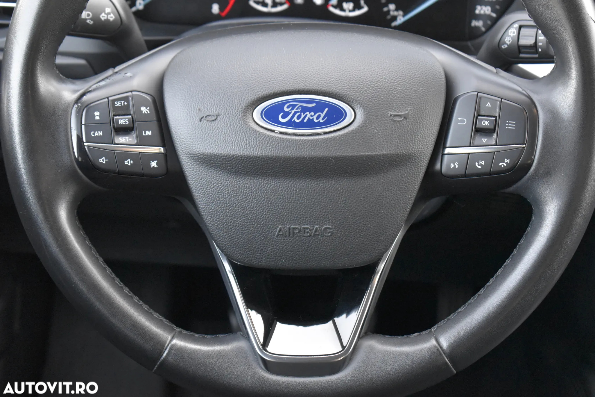 Ford Focus 1.0 EcoBoost MHEV Titanium - 19
