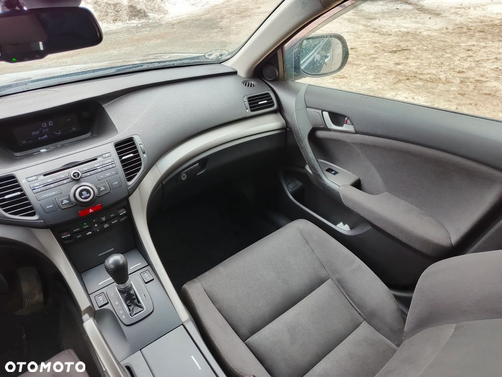 Honda Accord 2.2d Elegance - 12