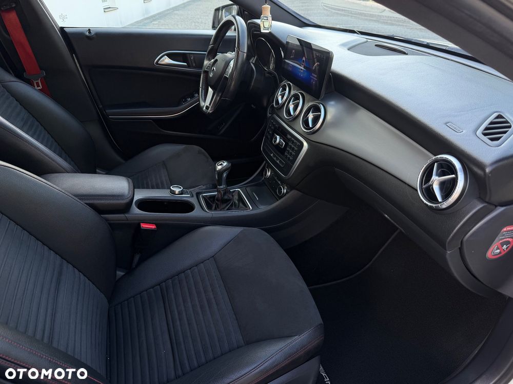 Mercedes-Benz CLA - 18