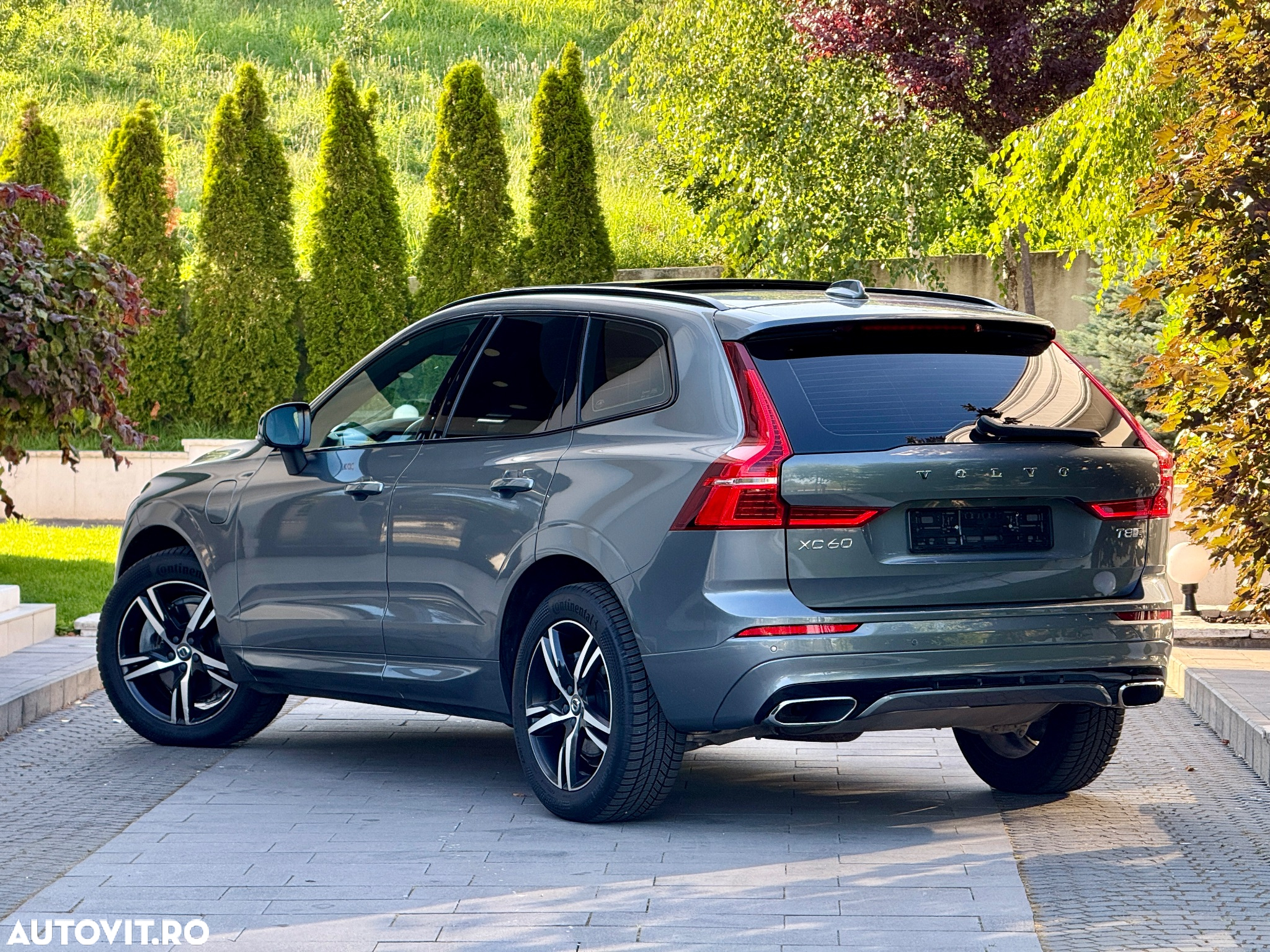 Volvo XC 60 Recharge T8 Twin Engine eAWD R-Design - 5