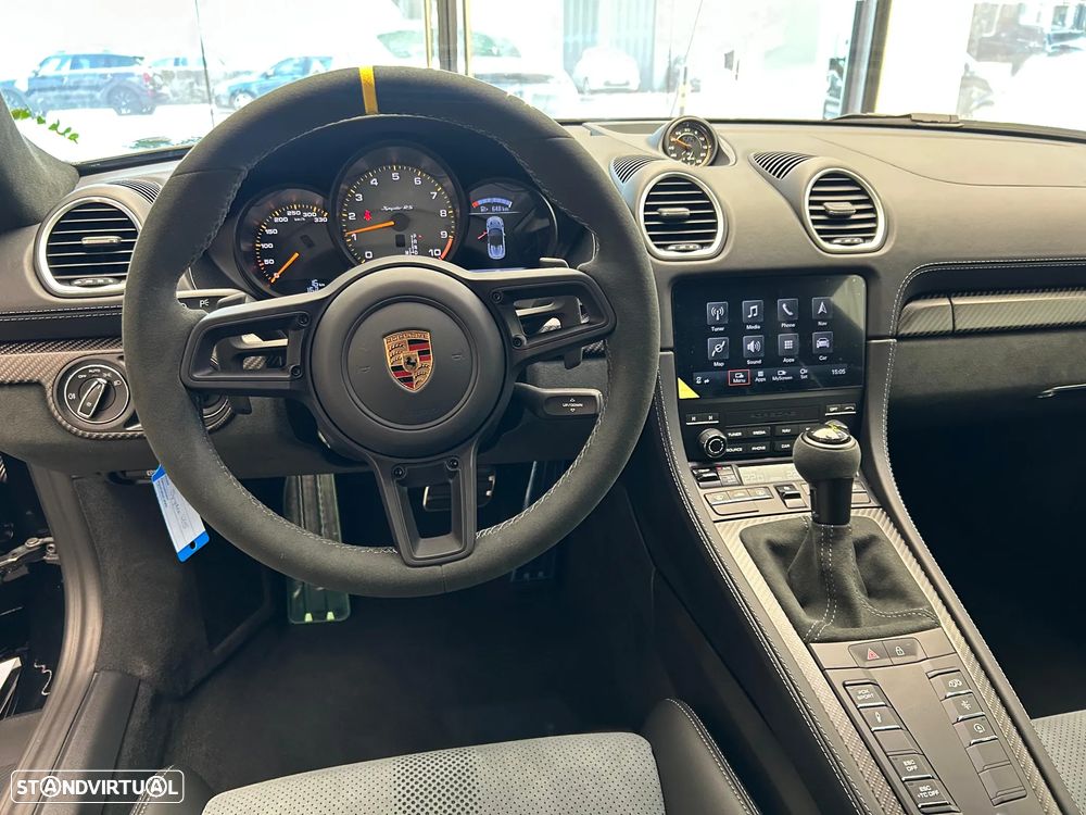 Porsche 718 - 25