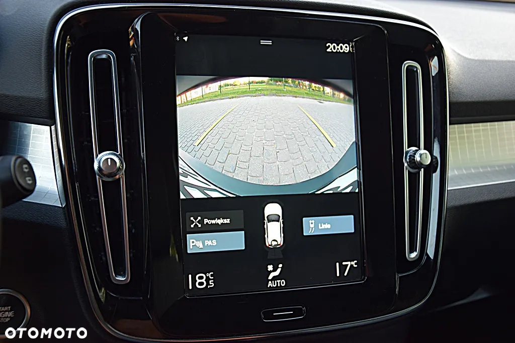 Volvo XC 40 T2 Plus Bright - 19