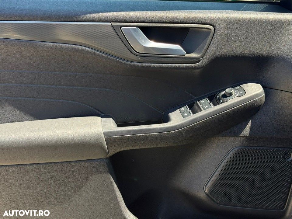Ford Kuga - 19