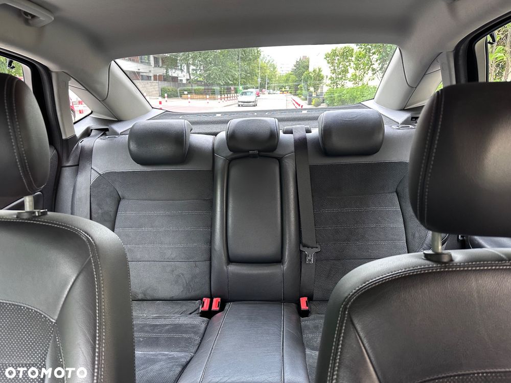 Ford Mondeo 2.5 Titanium X - 23