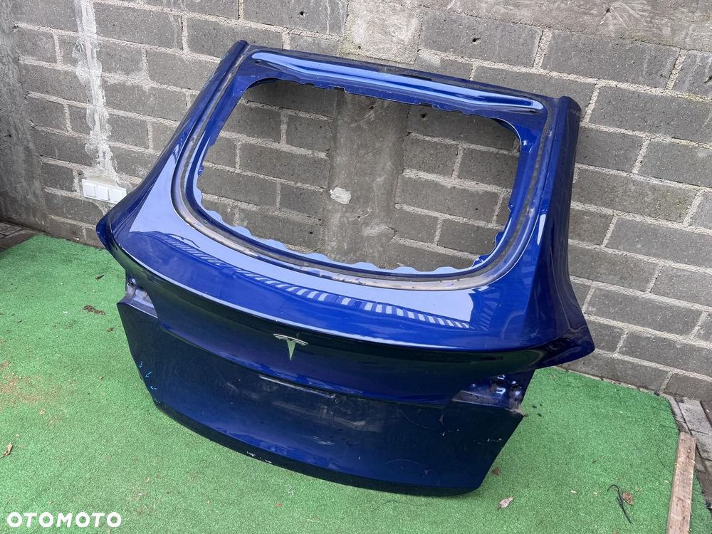 TESLA Y 20- KLAPA BAGAŻNIKA ORG EU - 5