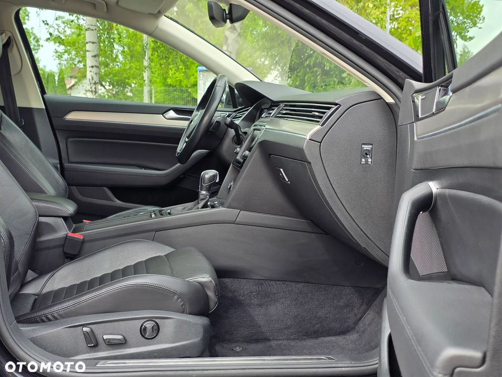 Volkswagen Passat 2.0 TDI Bi-Turbo BMT 4Mot Highline DSG - 8