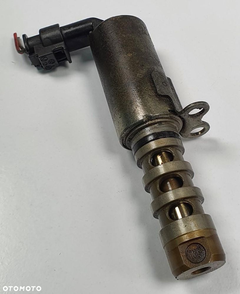 ZAWÓR FAZ ROZRZĄDU CCDA AUDI A6 C6 2.8 FSI 06E109257L - 1