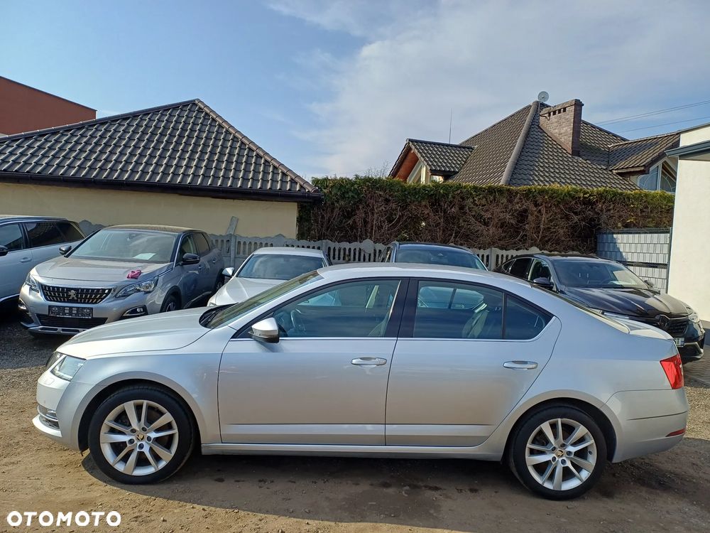 Skoda Octavia 1.8 TSI DSG Ambition - 4